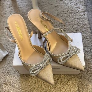 Dream Pairs Rhinestone Bow Heels
